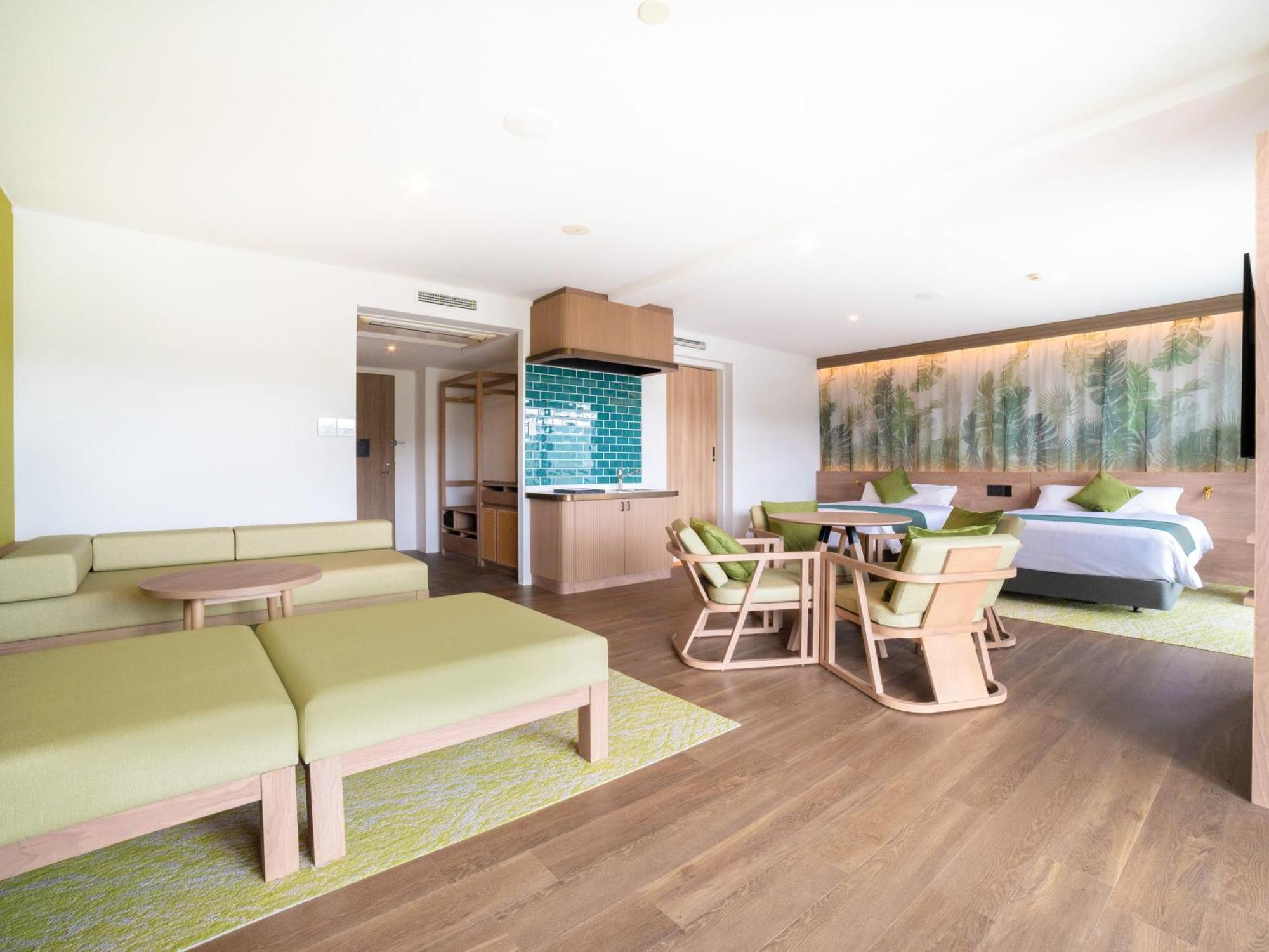Watermark Hotel Okinawa Kume Island كوميجيما المظهر الخارجي الصورة