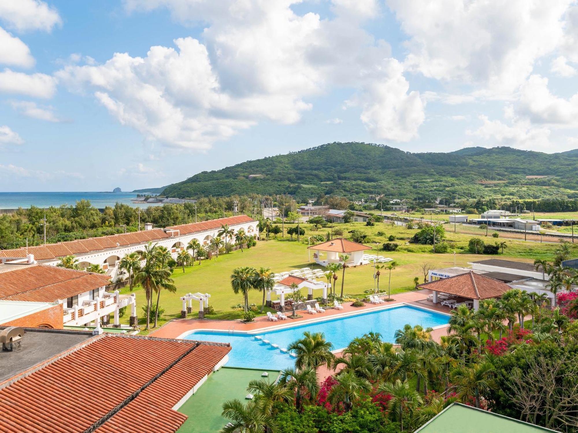 Watermark Hotel Okinawa Kume Island كوميجيما المظهر الخارجي الصورة
